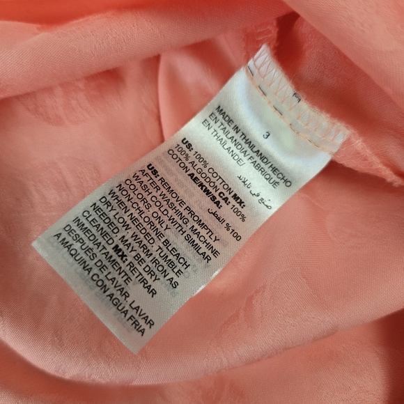 Chico's Size 3 Leaf Embossed Peach Button-Down Shirt - Picture 9 of 12